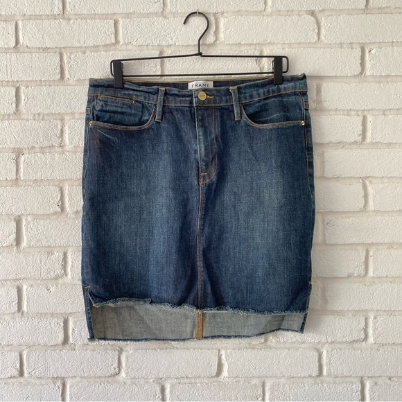 FRAME Revolve Le Staggered Denim Mini Jean Skirt In Catamaran Women’s 32 Raw Hem - Picture 1 of 9